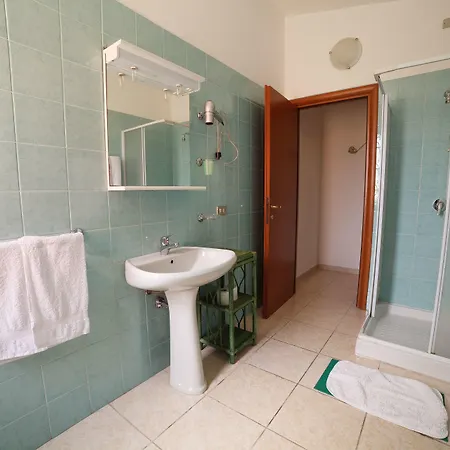 Alberta Отель 3*