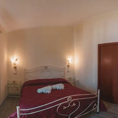 Отель Alberta 3*