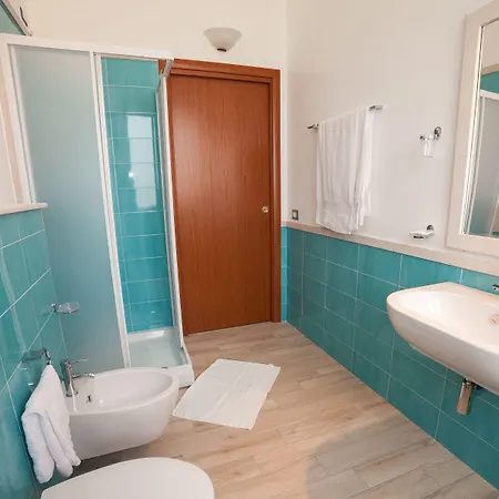 Alberta ホテル 3*