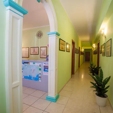 Alberta 3* プーラ