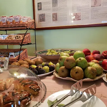 Alberta ホテル プーラ