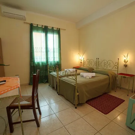 Alberta Hotel 3*